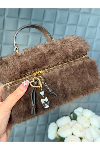 Minimal Bag Charm Keychain with Heart Clip