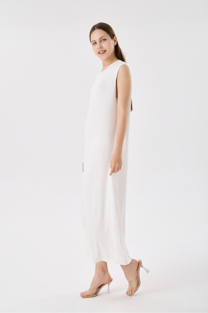 Women's Cream Zero Sleeve Long Undergarment