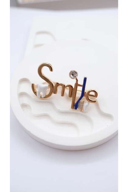 Smile Dişçi Broş