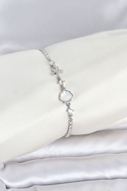 Silver Color Brass Sea Shell Model Women's Bracelet with Elevator Design