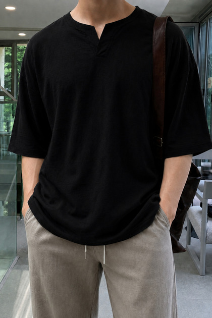 Men's Black Oversize 100% Linen V-Neck Short Sleeve T-Shirt – Comfortable Fit Summer Linen T-Shirt