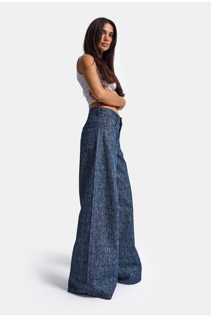Damen-Jeans in Blau 9w6-197 mit Palazzo-Passform und speziell gemustertem Stoffdesign aus Denim
