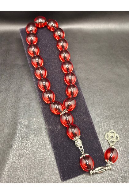 Special Black and Red Color Cask Cut 17-Piece Mascot Prayer Beads