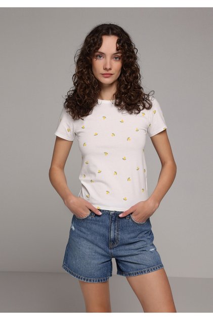Slim Fit Round Neck Meter Printed Women's White Short Sleeve T-Shirt