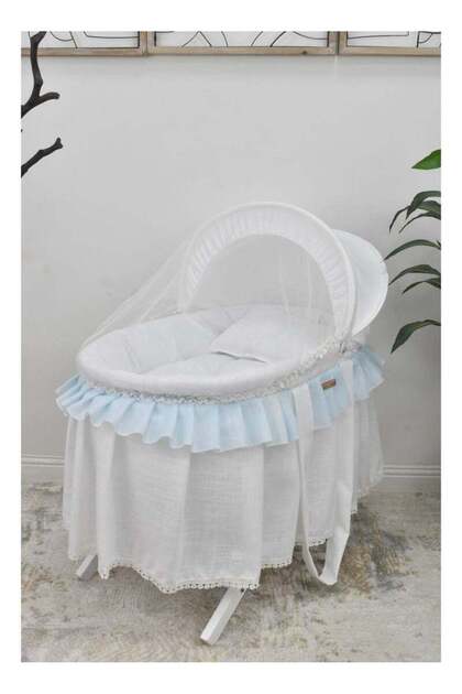 Moses Iron Basket with a Base for your Baby's Comfort and Safety