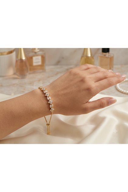 Women's Gold Plated Steel Flower and Shuttle Zircon Stone Elevator Bracelet