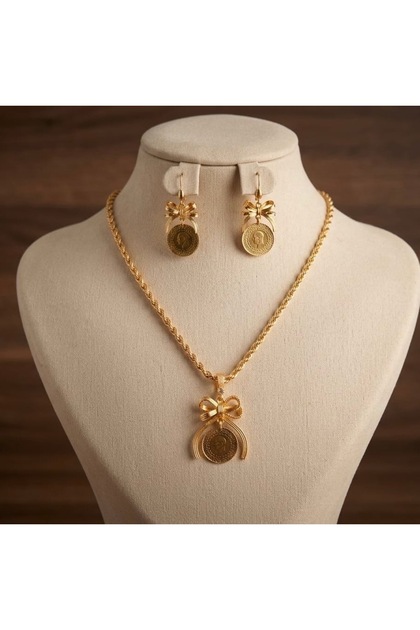 Gold Themed Model Necklace Earrings Jewelry Set with Ribbon