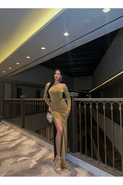Flowers Stretchy Fabric Strapless Neck Shoulder Stone Embroidered Slit Evening Dress 583054 GOLD