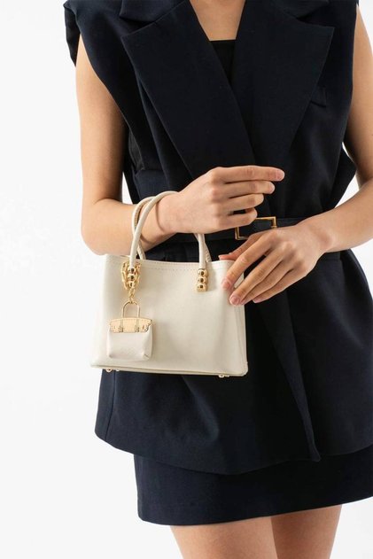 New Season Women's Charm Hand and Shoulder Bag En 18 Size 15 cm