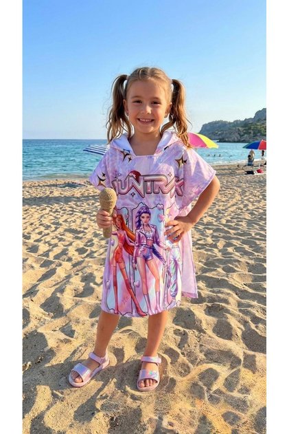 Girl's Character Printed Hooded Sea Towel