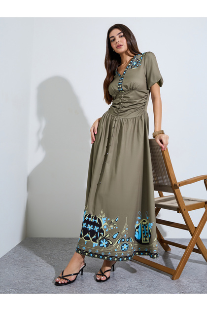 Green Hem-Placement Print A-Line Maxi Dress
