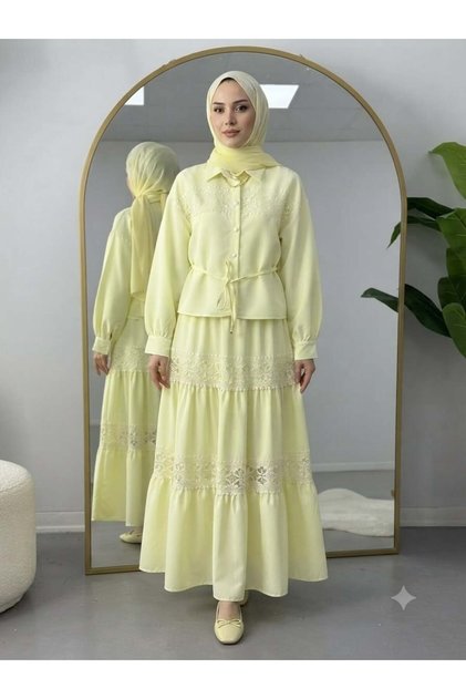 Lace Striped Shirt and Skirt Set Yellow