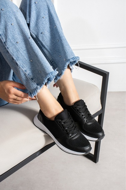 Women's Black Mesh Lace-Up Casual Sneaker Sports Shoes