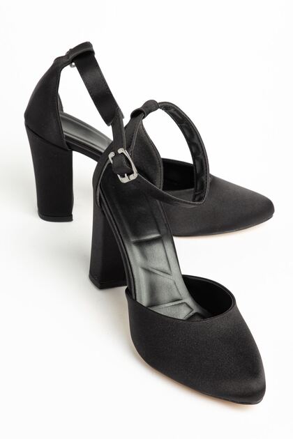 Lole Heeled Black Satin Detailed Heeled Shoes