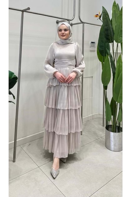 26Y9657 ABİYE ELBİSE ETEĞİ DÖRT KAT BELİ BAĞLAMALI JANJAN KUMAŞ BEJ