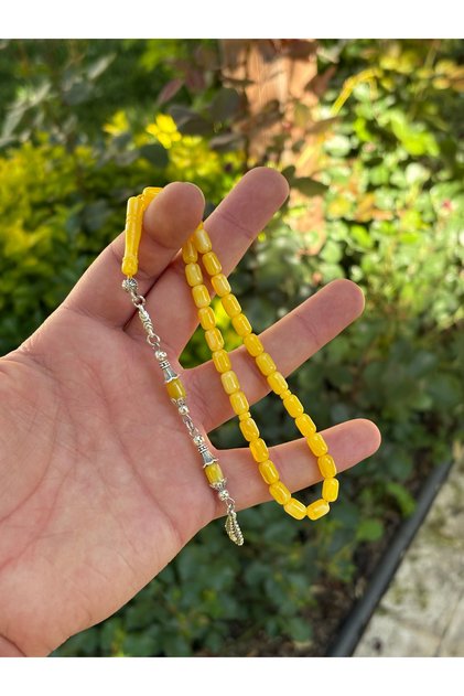 The Most Vibrant Expression of Elegance: Ankle-Length Cut Lemon Yellow Beirut Amber