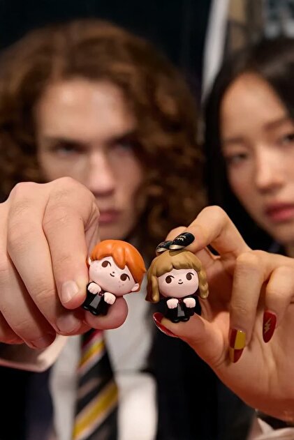 Miniso Harry Potter Lisanslı Tutunan Figür – Koleksiyonluk Masa