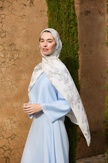 Deluxe Summer Flow Shawl Gray
