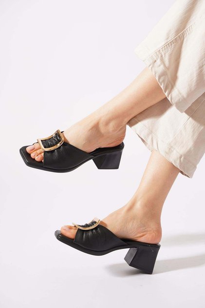Upena Medium Buckle Layered Thick Heel Genuine Leather Women's Slippers Black Skin