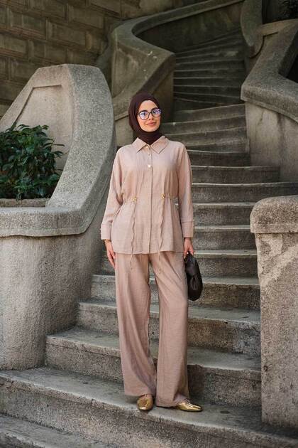 Women's Front Button and Lace Detail Self-Crinkle Patterned Two-Piece Suit Beige