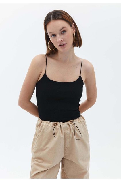 Square Neck Bodycon Tank Top - BLACK