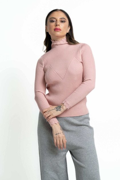 سترة مخططة ذات أكمام طويلة