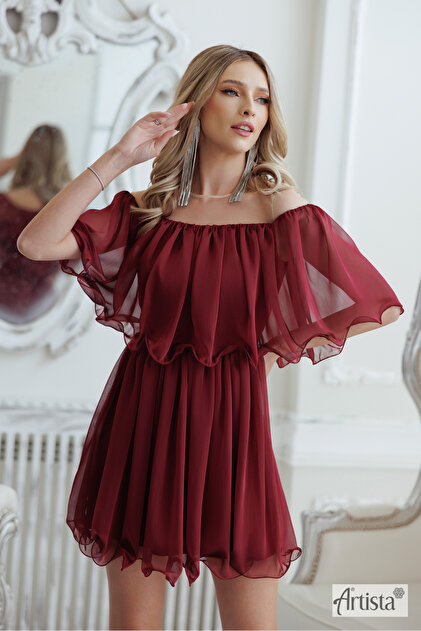 Artista Flowy dress, with a delicate and feminine design, ideal for moments  when you want to feel effortlessly elegant.- Trendyol