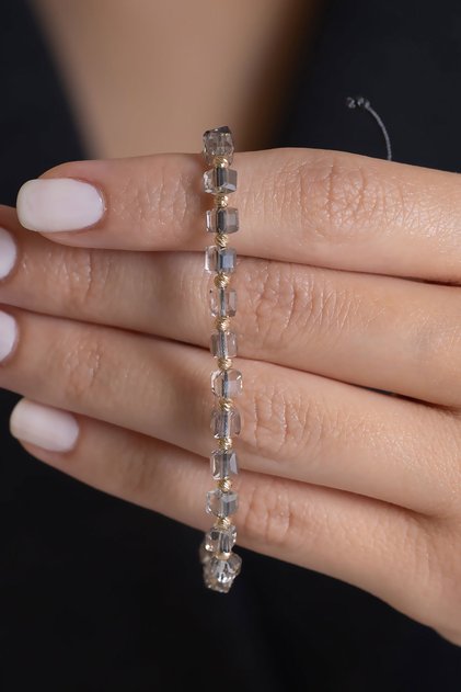 14 Ayar Altın Küçük Açık Gri Taşlı Kadın-Erkek Bileklik