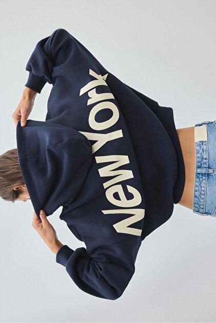Oversized graphic sweatshirt
