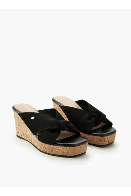 Women Textured Wedge Heel Sandals