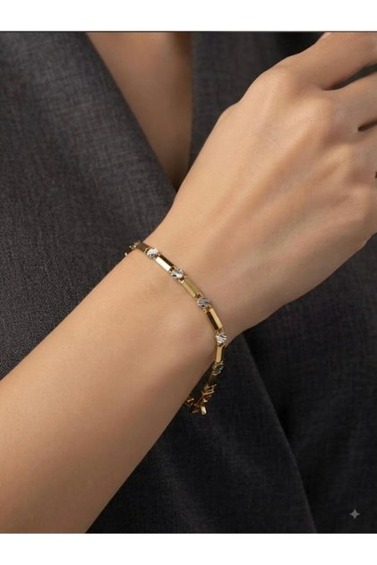 Bracelet with Stone Detail and Zircon Stone in Stainless Steel