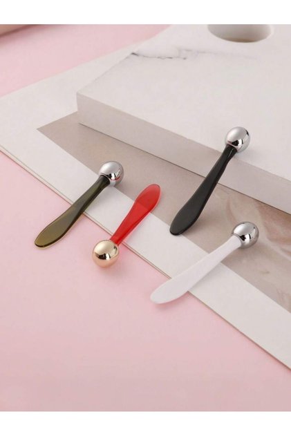 Portable Cold Beauty Roller – Facial Lifting, De-puffing and Skin Revitalization