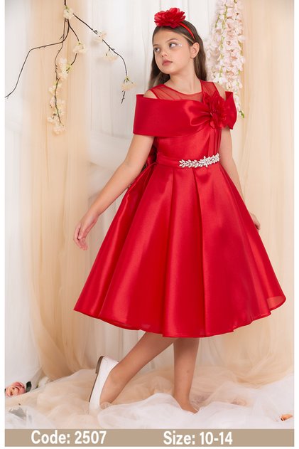 Girl's evening dress graduation dress