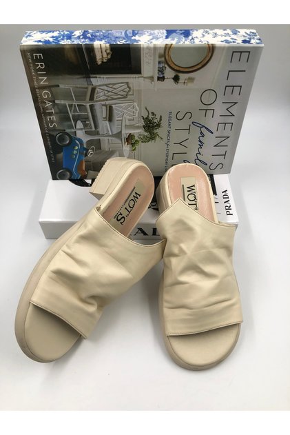 Wots Genuine Leather Slippers