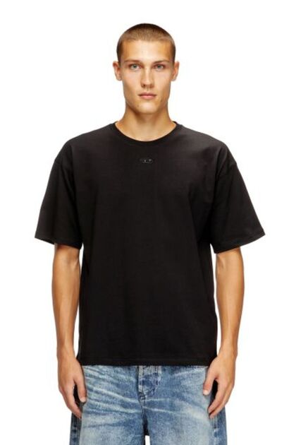 SİYAH LOGOLU ERKEK T-SHIRT