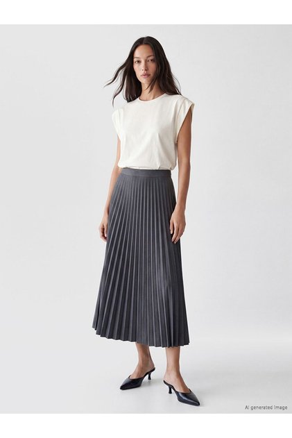 Lcwaikiki Classic Gray Pleated Skirt with Elastic Waist