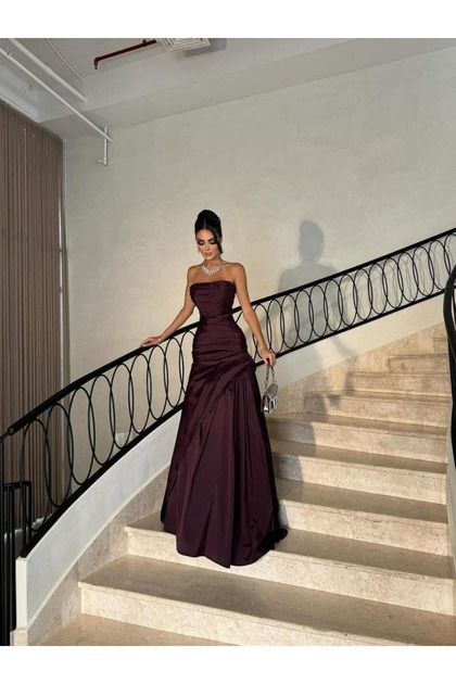 Evening dress with pleated sides, gray color