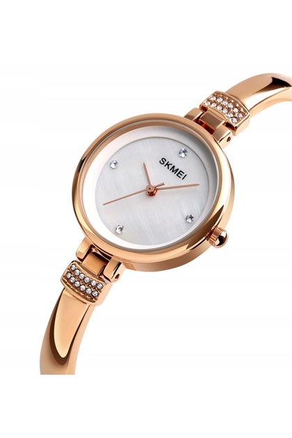 Ceas de damă mic, elegant, auriu, cu zirconiu