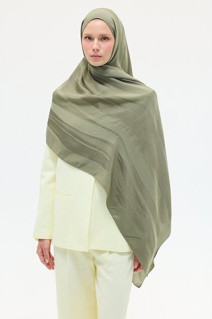 Naia Jacquard Shawl Stripe Pattern - Green