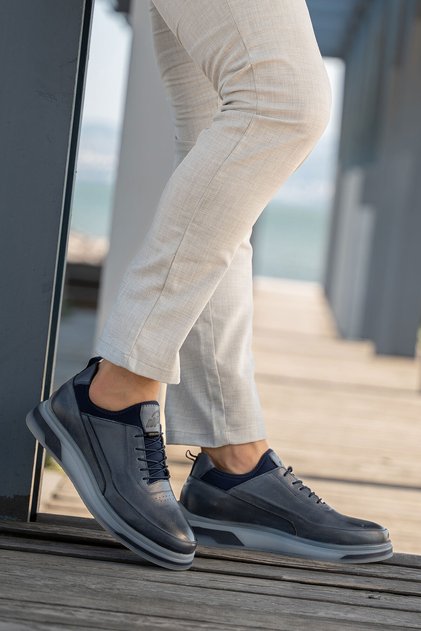 Men's Non-Slip Sole Lace-Up Leather Casual Sneaker