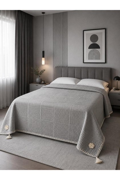 Cotton Pique Bedspread with Tassel Detail and Shepherd's Stitching | 240 X 240 cm