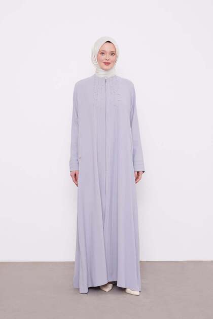 Gray Collar Ribbon Detailed Robe