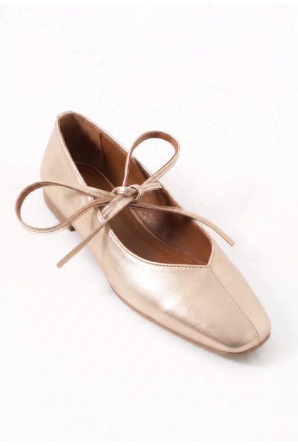 Mia Women's Stylish Ballerinas with Closed Lace Detail
