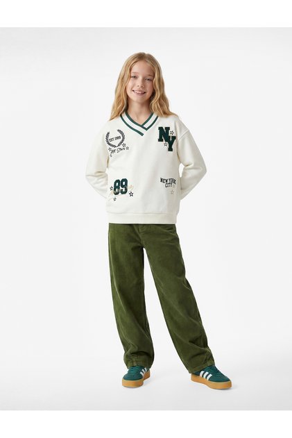 Embroidery Detailed Long Sleeve V-Neck Sweatshirt