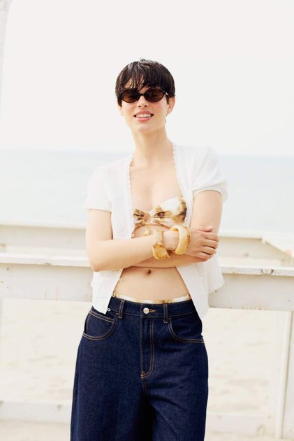 Fitted V-Neck Short-Sleeve Blouse H5119AX26SM