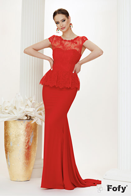 Fofy Long red occasion dress with asymmetrical skirt and fine lace peplum bodice- Trendyol Fofy Long red occasion dress with asymmetrical skirt and fine lace peplum bodice- Trendyol