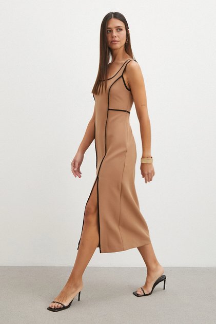 Şeritli Yırtmaç Detaylı Slip Dress