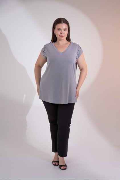 Women's Plus Size Pearl Stone Detailed Blouse