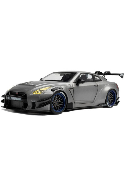 Sigilat- Nissan GT-R (R35) cu kit caroserie Liberty Walk 2.0- Scară 1:18-