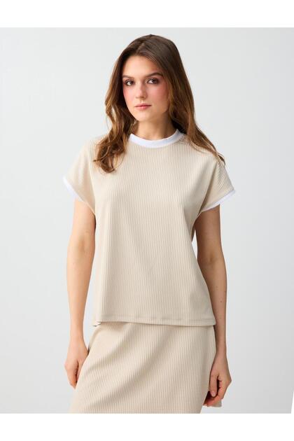 Stone Comfortable Cut Off-Shoulder Round Neck Knitted Blouse